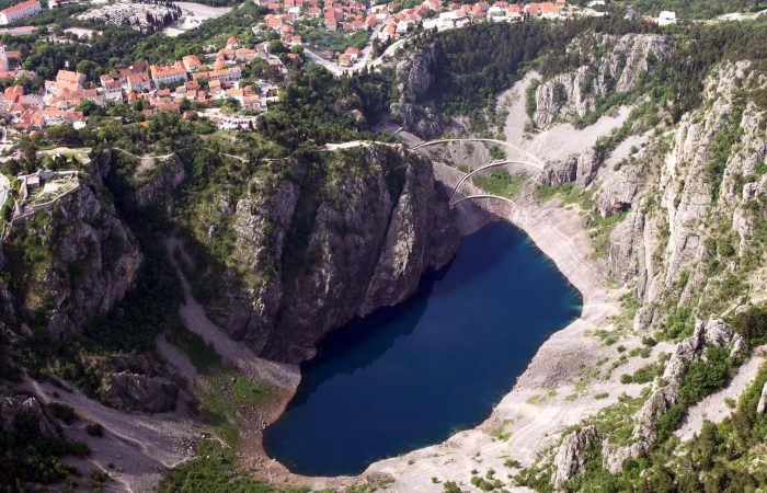 Imotski blue lake Trogir tours