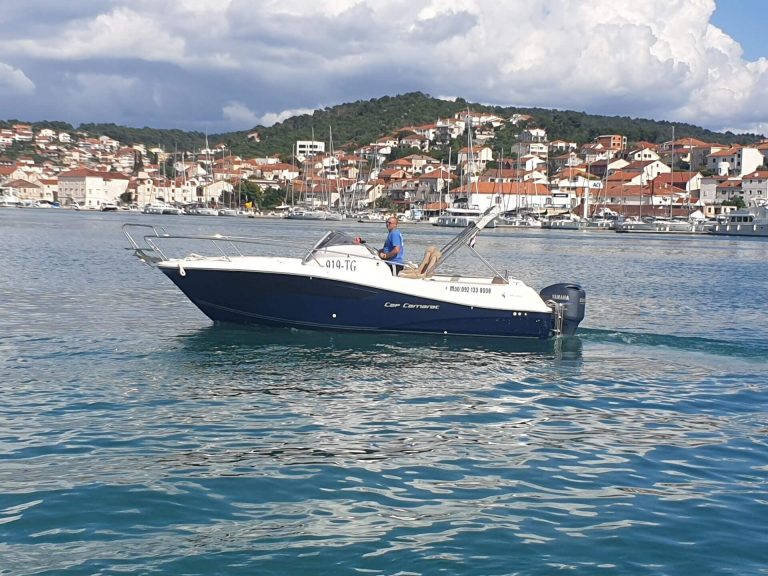 Cap Camarat 7.5 Rent a boat Trogir
